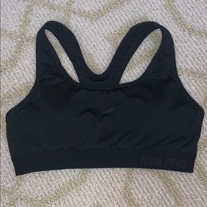 Nike pro sports bra